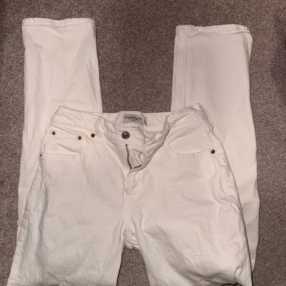 Abercrombie & Fitch Women's white Straight Leg Jeans